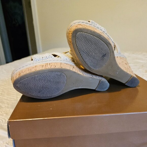 Audrey Brooke Winston Macrame Wedges - Picture 5 of 7